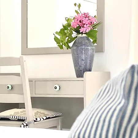 Svolis Beachhouse - Set In A Beautiful Bay Дом отдыха Каристос