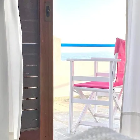 Svolis Beachhouse - Set In A Beautiful Bay Дом отдыха