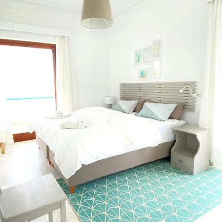 House Set In A Beautiful Bay Casa de Férias