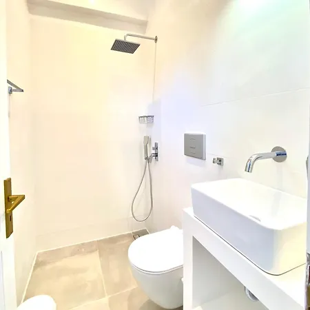 Svolis Beachhouse - Set In A Beautiful Bay Дом отдыха